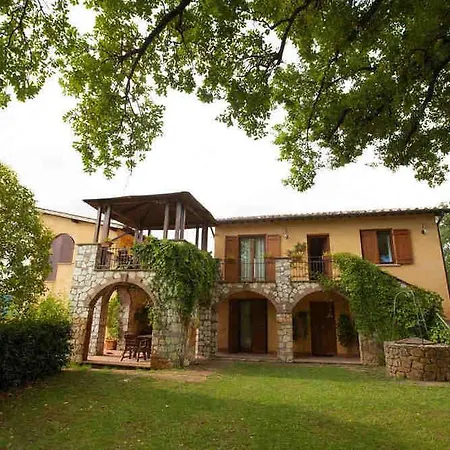 La Vecchia Fattoria Hotel *