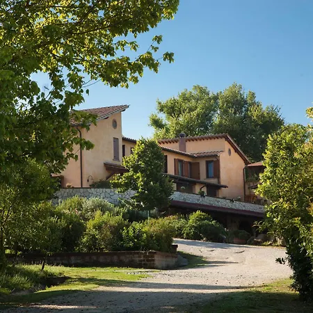 La Vecchia Fattoria Hotel *